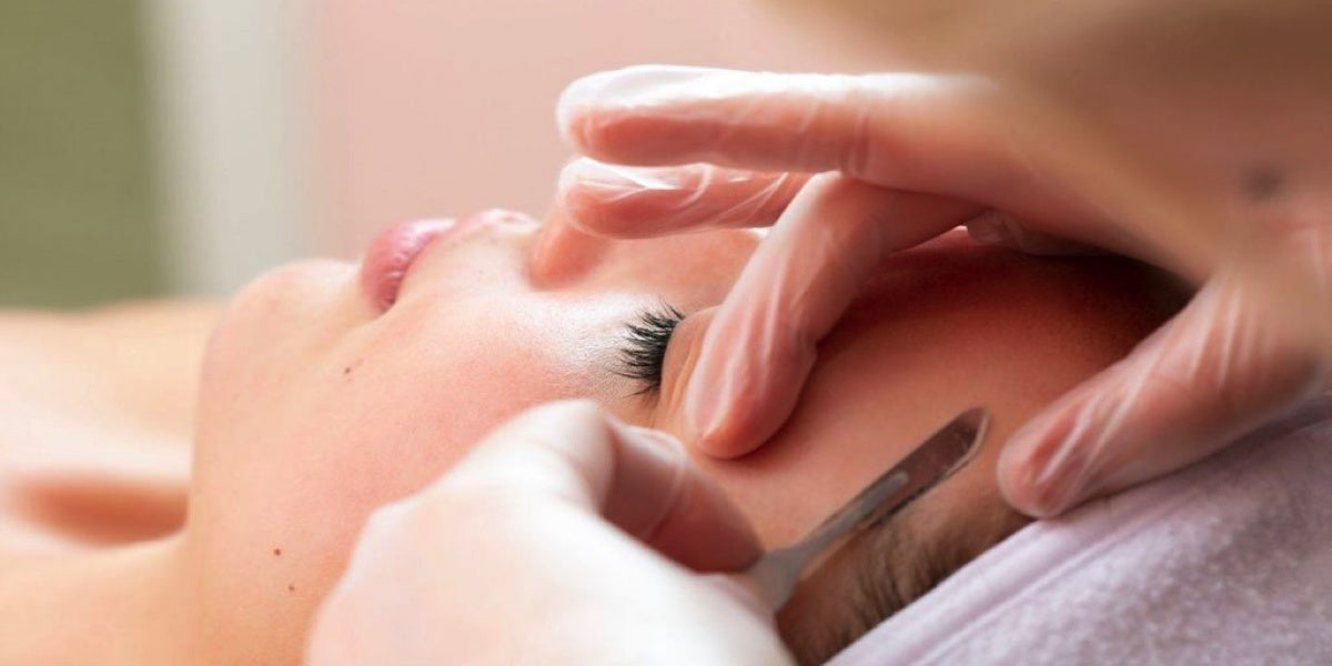 Gezichtsbehandelingen & Dermaplaning Glow